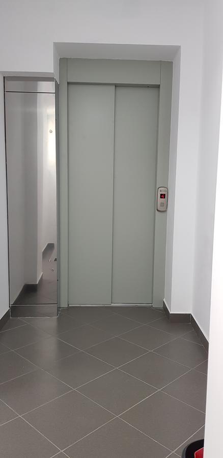 Studio Confort 3 Bucarest Esterno foto
